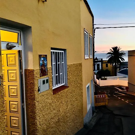 Immaculate 3-bed House Garden In Casa vacanze *