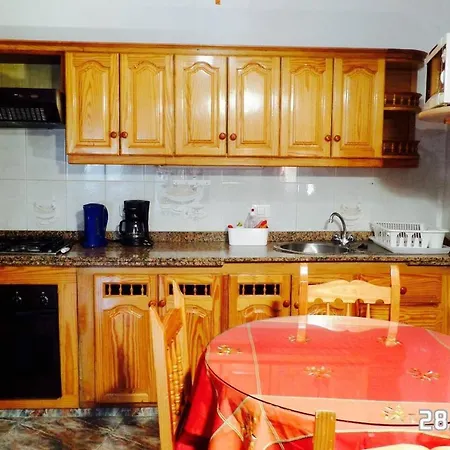 Casa vacanze Immaculate 3-bed House Garden In *