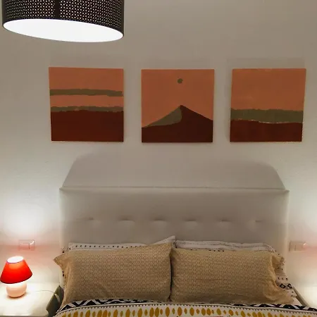 Casa vacanze Immaculate 3-bed House Garden In Santa Catalina